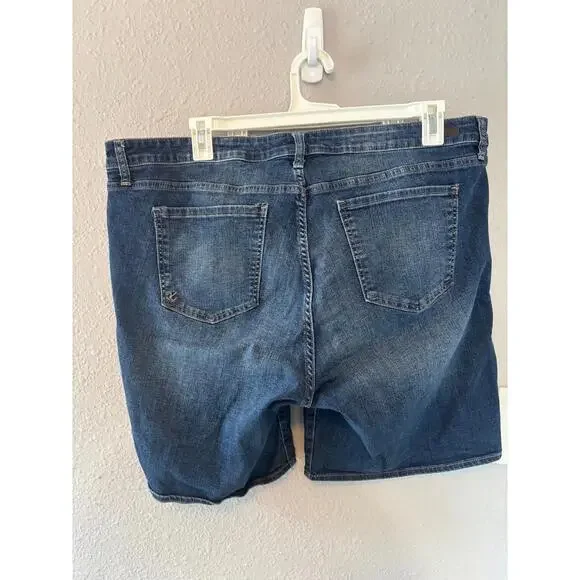 Kut from the Kloth Bermuda Shorts size 20W - Picture 3 of 3